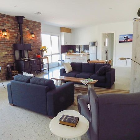 Rooks Edge Bed & Breakfast Gisborne Ngoại thất bức ảnh